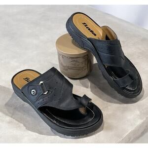 BATA- Black Toe Ring Flat Slip On Sandals Women’s Size 9 Summer Casual Wear